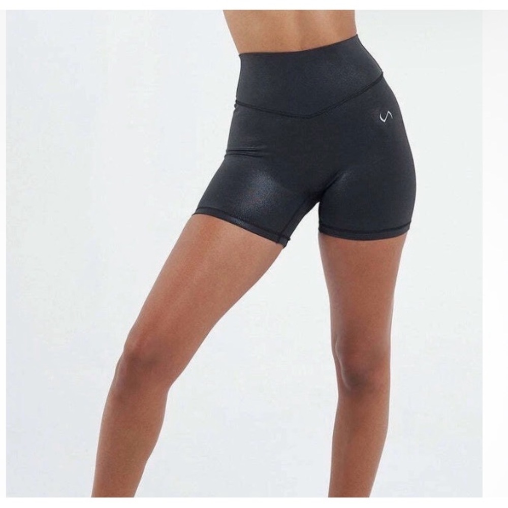 TLF Gerana High Waisted Workout Shorts 2.0 Size medium Black Chrome